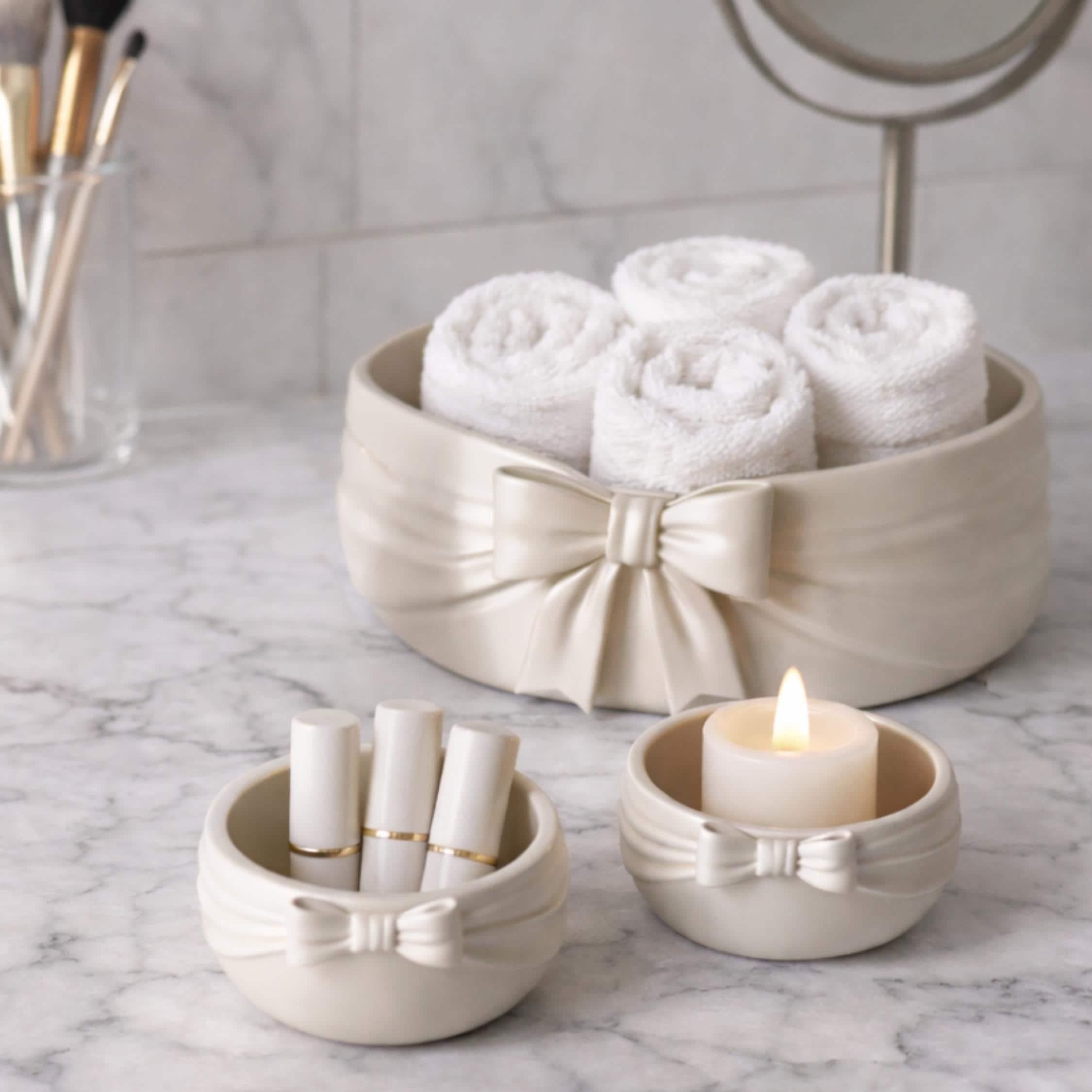 White Vanity Organization Bow Theme Ribbon Design Elegant Bathroom Accessory Set Girl Bedroom Decor Display Coffee Table Collection Spa Bath