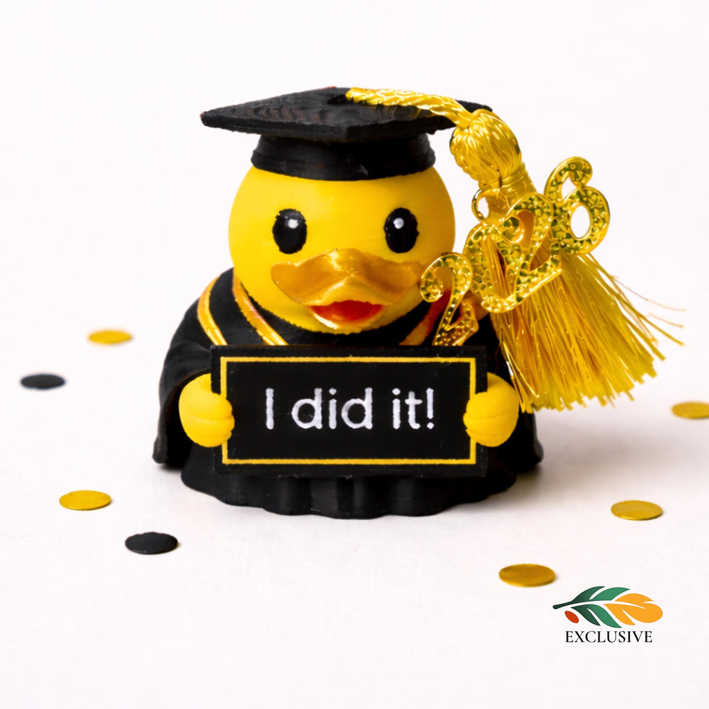 Graduation Duck Gift College Keepsake Custom Tassel Design Academic Achievement Celebration Rubber Figurine Desk Decoration Personalized Present Class Of 2026 Student Success Commemorative Item Unique Party Favor Congratulations Gift
