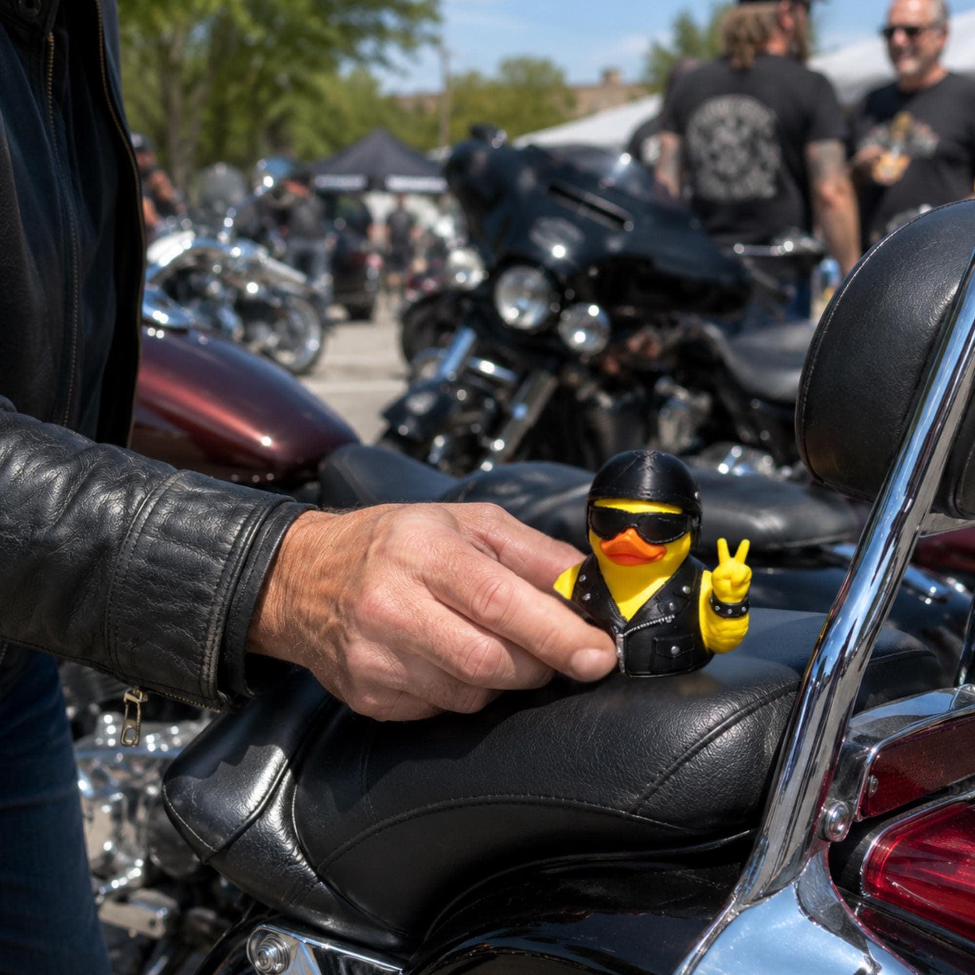 Novelty Duck Toy Motorcycle Biker Theme Dashboard Accessory Helmet Design Black Vest Sunglasses Peace Sign Gesture Ducking Adventure Game Piece Rider Gift For Men Motorcycle Culture Display Desk Ornament Man Cave Item Cabin Hunting Lodge