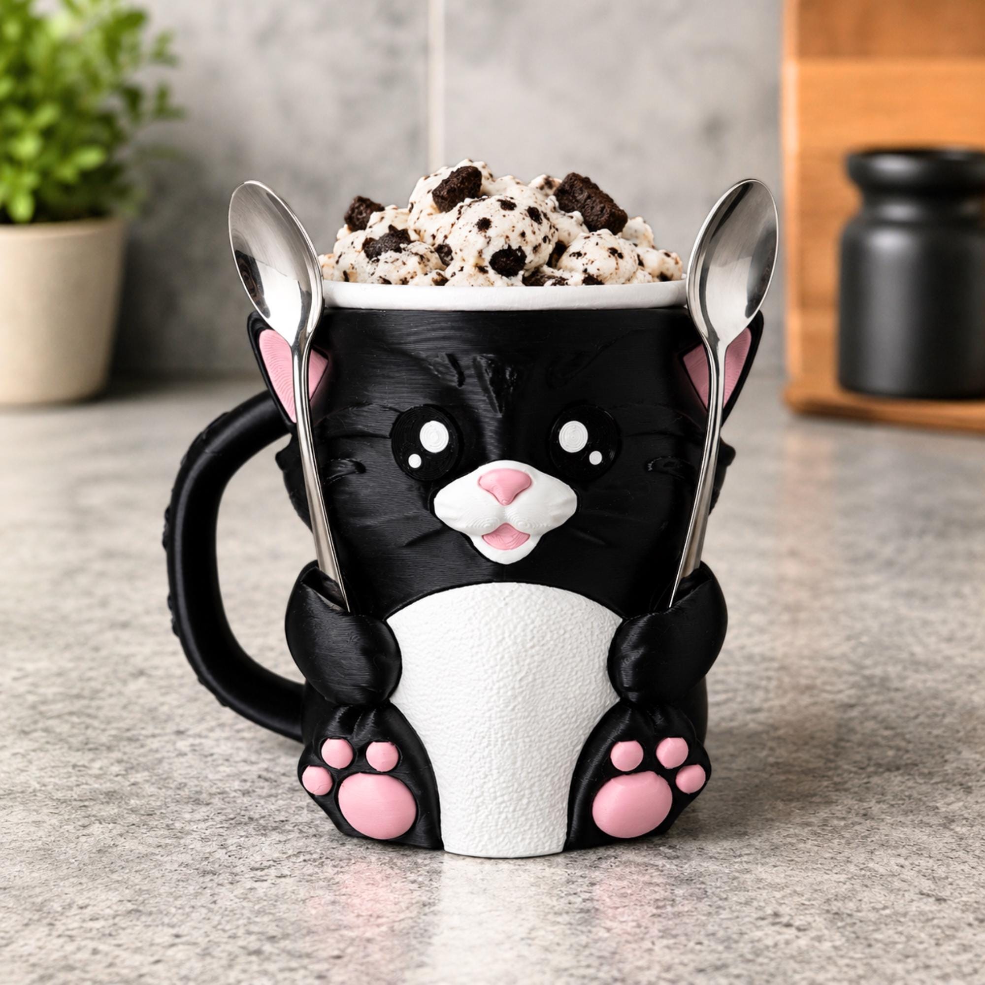 Ice Cream Pint Holder – Insulated Cozy Sleeve Highland Cow