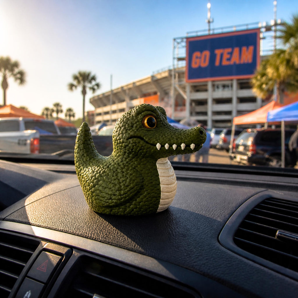 Collectible Gator Duck Figurine Dashboard Ornament Vehicle Decoration Enthusiast Gift Florida Souvenir Airboat Truck Interior Accessory Swamp Adventure Companion 3D Printed Novelty Design Everglades Accent Windshield Display Mudding Style