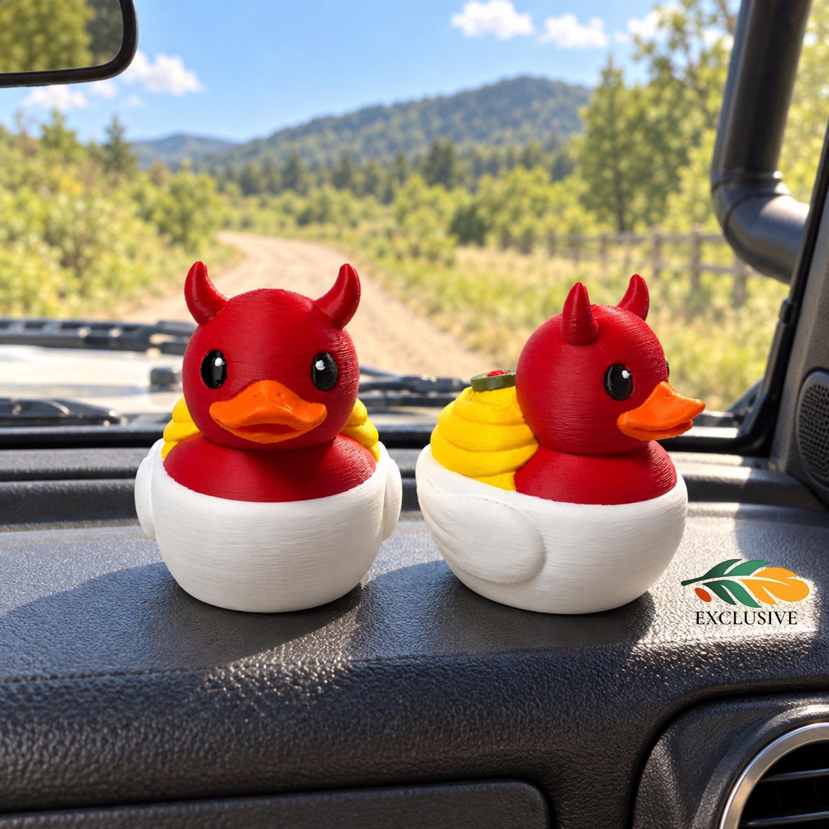 Dashboard Duck Decoration Red Devil Design Novelty Car Accessory Funny Automobile Interior Gift 3D Printed Figurine Compact Desk Ornament Office Display Collectible Item Quirky Humor Design Handmade Studio Creation Plant Based Material
