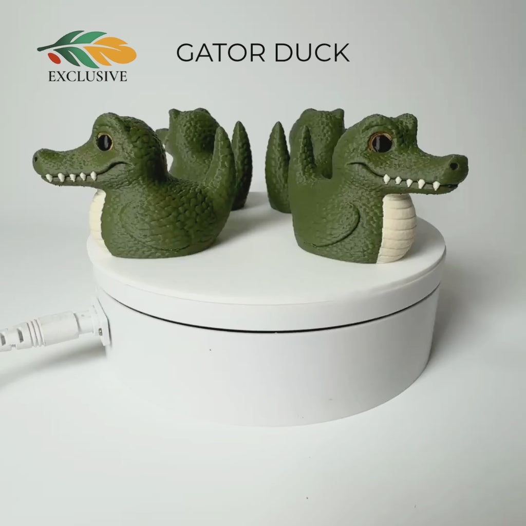 Dashboard Ornament – Gator Duck Figurine for Florida Enthusiasts