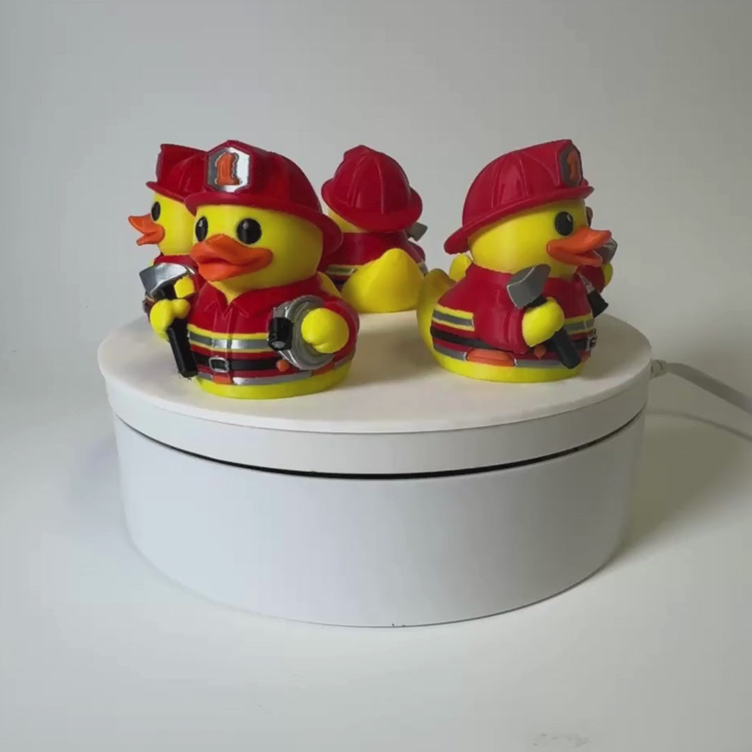 Firefighter Duck Figure Dashboard Ducking Decoration Car Accessory Toy Fireman Desk Ornament Collectible Firefighter Gift Party Favor